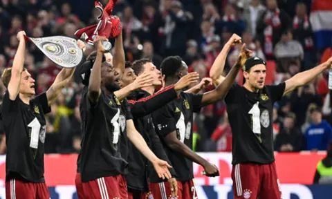 Hạ gục Dortmund, Bayern vô địch Bundesliga lần thứ 10 liên tiếp