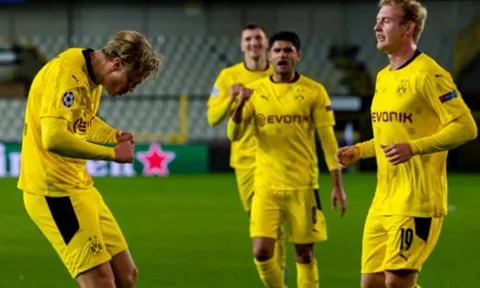 Sancho dự bị, Haaland diệt gọn đối thủ, Dortmund đoạt ngôi đầu