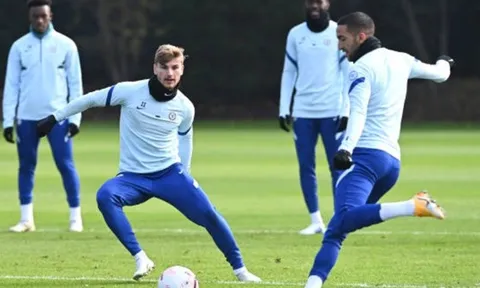 'Tân binh xui xẻo' lả lướt trên sân tập Chelsea, Kepa chờ thời