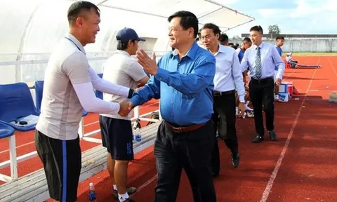 Quả bóng vàng 2008 dẫn dắt U21 Việt Nam đấu đội bóng trẻ châu Âu