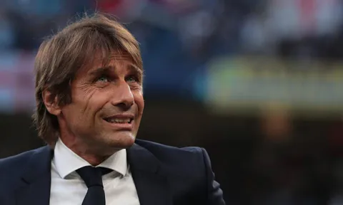 Khao khát Vidal, Conte vẫn gặp khó vì "người thừa" già nua