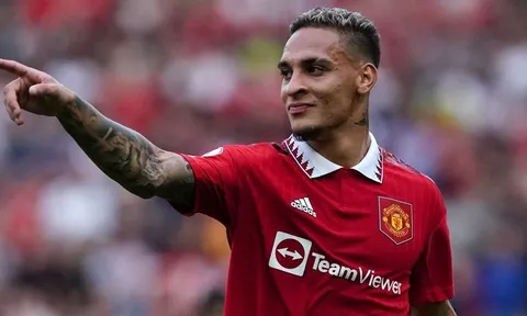 Antony tạo cột mốc lịch sử ở trận ra mắt Man Utd