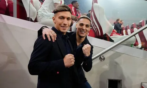 Antony và Martinez đã chỉ ra bản hợp đồng tiếp theo M.U cần mua