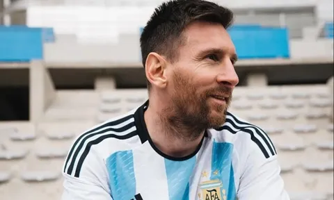 Tuyển Argentina ra mắt áo đấu tại World Cup 2022