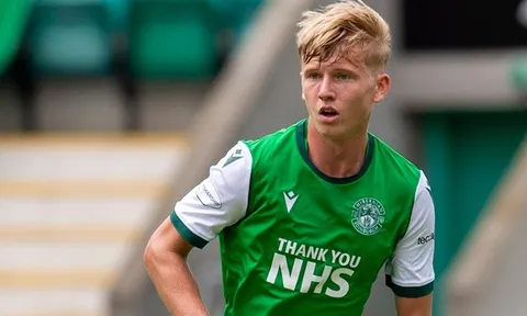 Gia cố hàng thủ, Arsenal chiêu mộ "Kieran Tierney thứ hai'
