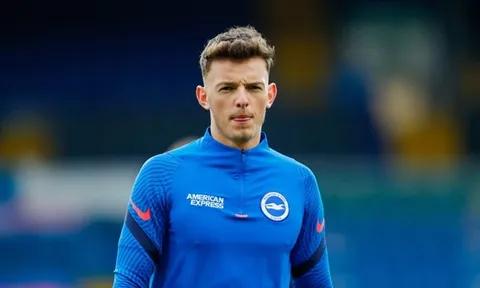 Arsenal nhập cuộc, Brighton liền chốt giá bán Ben White