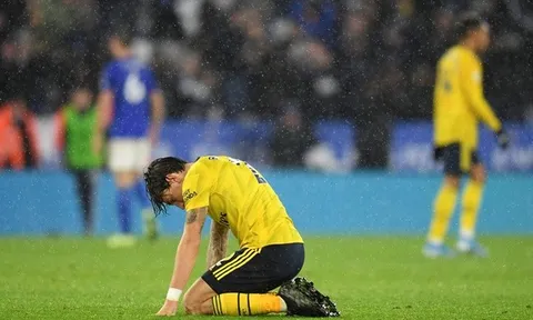 Arsenal bị 'nhấn chìm' dễ dàng ra sao tại sân King Power?