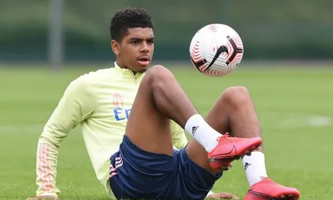 Arsenal đón đồng môn Saka trở lại sau thời gian cho mượn