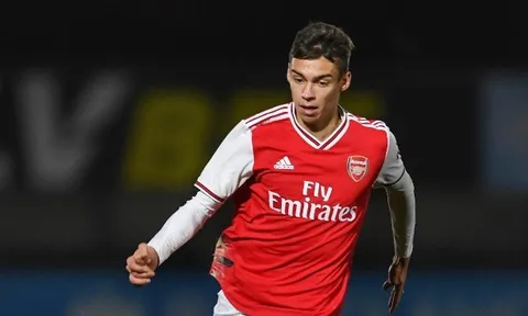 CĐV Arsenal phát cuồng: "Rất kỹ thuật; Sáng tạo; Sẽ trở thành một cầu thủ tuyệt vời"