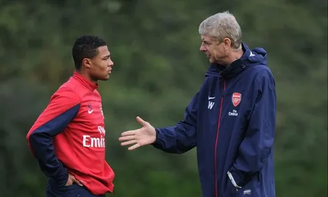 Arsenal muốn chiêu mộ ngôi sao từng bị Wenger ruồng bỏ