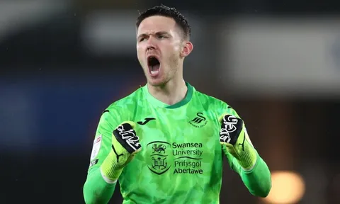 Arsenal muốn tạo ra phương án cạnh tranh với Bernd Leno