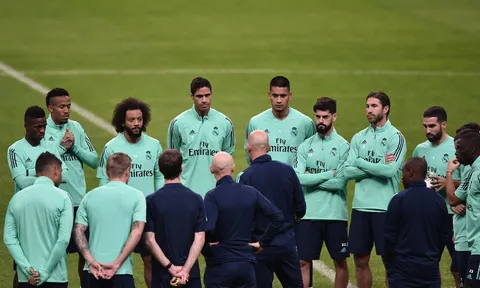 Arsenal nhận tin chấn động về thương vụ "sát thủ đa năng" 45 triệu của Real