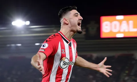 Arsenal sẵn sàng ký HĐ với sao Chelsea biến Maguire thành gã hề