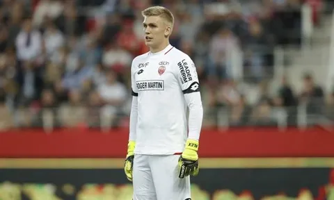 SỐC! 'Chưa trải sự đời', mục tiêu Arsenal chửi Wenger là 'gã ngu ngốc'