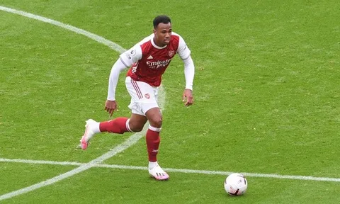 Arsenal thất thủ, CĐV kêu gọi ký hợp đồng trọn đời với ngôi sao 22 tuổi