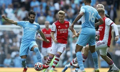 Arsenal thua Man City, Arteta bức xúc 1 chuyện