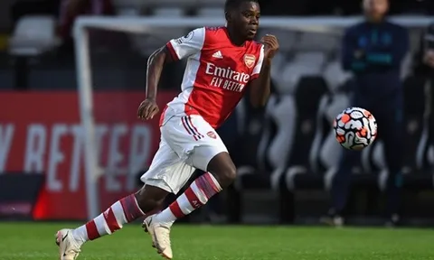 Arsenal trao cơ hội cho cánh chim lạ