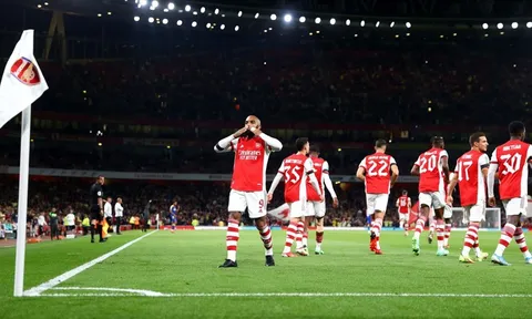 Martin Keown chỉ ra vấn đề của Arsenal trong cuộc đua Top 4
