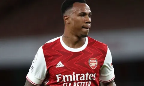 "Nhiều CLB tiếp cận nhưng tôi chỉ muốn khoác áo Arsenal"
