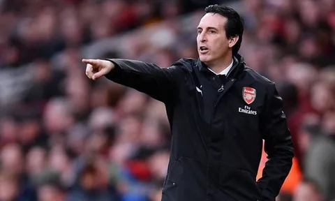 Ghế nóng của Emery tại Arsenal sắp đổ vì Mourinho và 2 cái tên