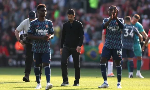 Arsenal phải cân nhắc sa thải Arteta