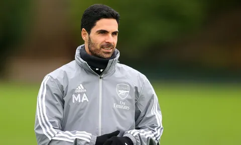 Arteta bị chế nhạo trong buổi họp báo