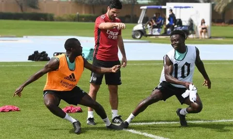 Arteta chỉ tay, dàn sao Arsenal dốc sức tập luyện ở Dubal
