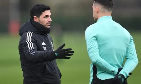 Arteta đã đúng khi phớt lờ Jamie Carragher