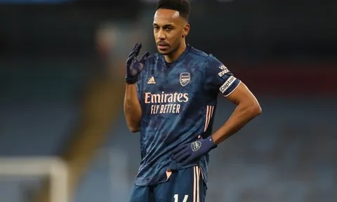 Aubameyang sa sút ở Arsenal, Arteta chốt hạ khả năng thay đổi vị trí