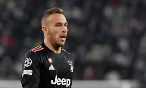 Arthur có gì hơn các tiền vệ Arsenal?