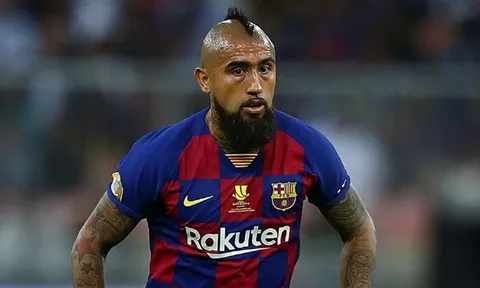 Cựu sao Juventus: "Barcelona chỉ có đúng 13 cầu thủ chuyên nghiệp"