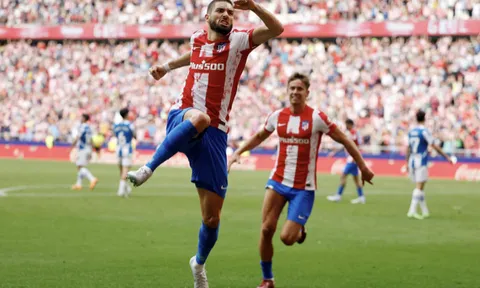 Atletico Madrid giành 3 điểm bằng quả penalty ở phút 90+10