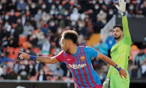 Mở tài khoản cho Barca, Aubameyang nhắc về Arsenal