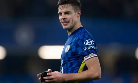 Azpilicueta phá vỡ im lặng về lệnh trừng phạt với Abramovich