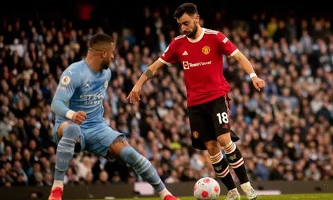 Bruno Fernandes chìm nghỉm trước De Bruyne
