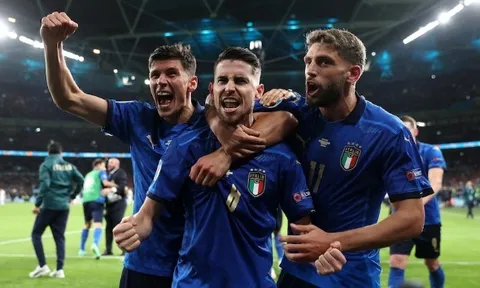 12 thống kê Ý 1-1 TBN: Tuyệt vời Morata; Dấu ấn Jorginho