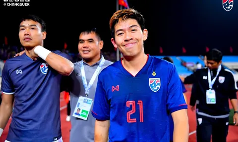 Cầu thủ Thái Lan cười tươi, mừng như "trẩy hội" khi hòa Việt Nam
