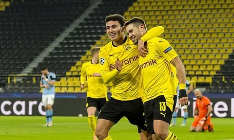 Hòa nhẹ nhàng, Dortmund chính thức đi tiếp tại Champions League