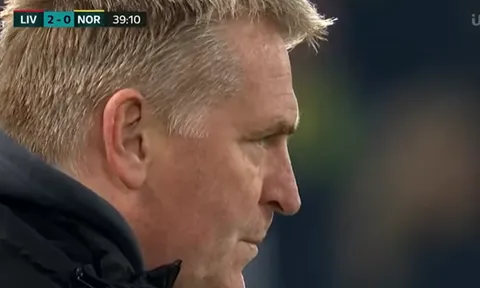 Minamino gieo rắc nỗi ác mộng cho HLV Norwich