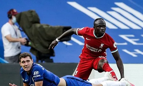 Bại trận, fan Chelsea tức điên: "Tống khứ 2 kẻ phá hoại và vô dụng lập tức"