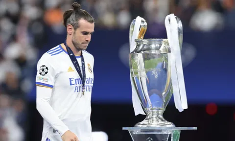 Bale xin được khoác áo kình địch của Real