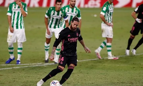 Bản lĩnh nhà vua, Real Madrid ngược dòng kịch tính trên sân Betis