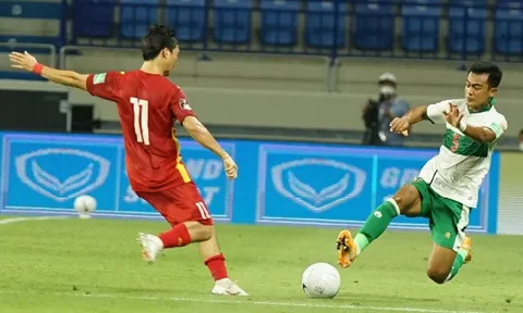 Báo Indo: "Tuấn Anh có thể bị gãy chân... "