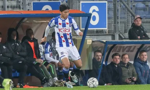 Báo Indonesia cay cú, mỉa mai màn ra mắt của Đoàn Văn Hậu ở Heerenveen