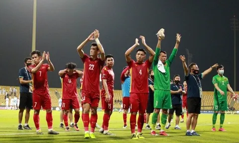 Báo Trung Quốc: "Đây là thời cơ để đòi nợ bóng đá Việt Nam"