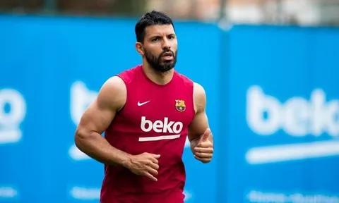 Barca ấn định thời điểm Aguero tái xuất