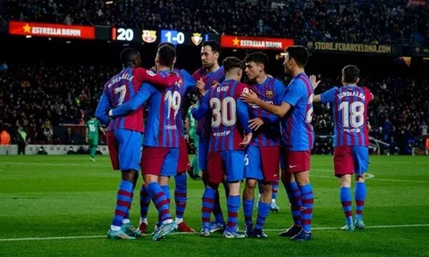 Barca của Xavi đầy biến ảo, gây nhiễu hàng thủ chỉ bằng 3 cái tên