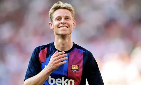 Barca hoen ố hình ảnh vì tiền