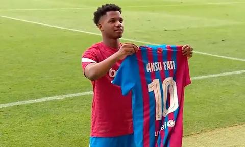Barca muốn giữ chân người kế thừa Messi