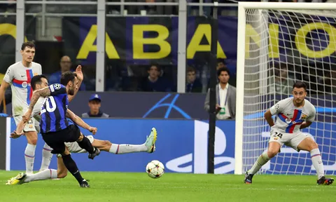 Barca phơi áo trước Inter: Thủ kém, công cùn